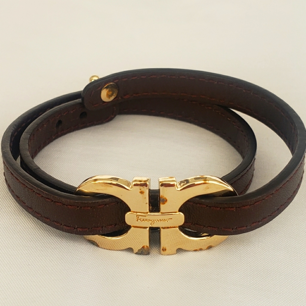 Authentic Salvatorre Ferragamo men's leather and gold classic bracelet